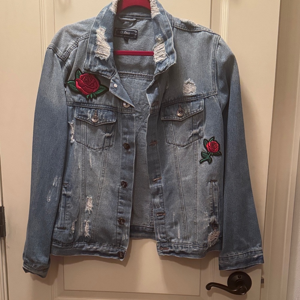 NWOT Ci Sono Blue Denim Jacket with Red Rose Patches